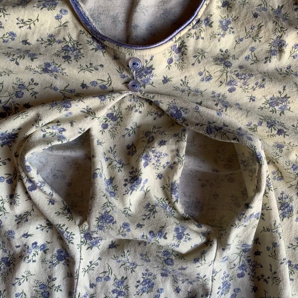 Maternity Gown & Robe - Picture 6 of 10